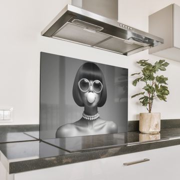 Salpicaderos de cocina - Mujer - Blanco y negro - Collar - Gafas de sol