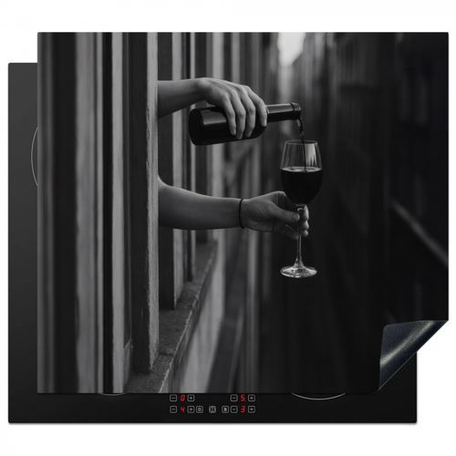 Protector de placa de induccion - Botella de vino - Vidrio - Manos - Ventana