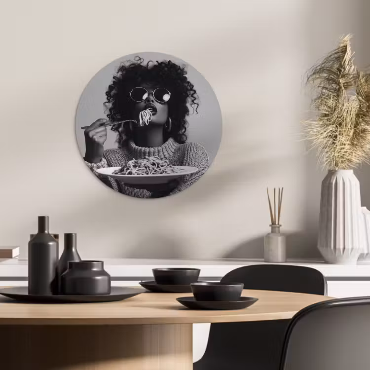 KitchenYeah - Cocina - Círculo mural Forex - Mujer - Pasta - Negro - Blanco — 1