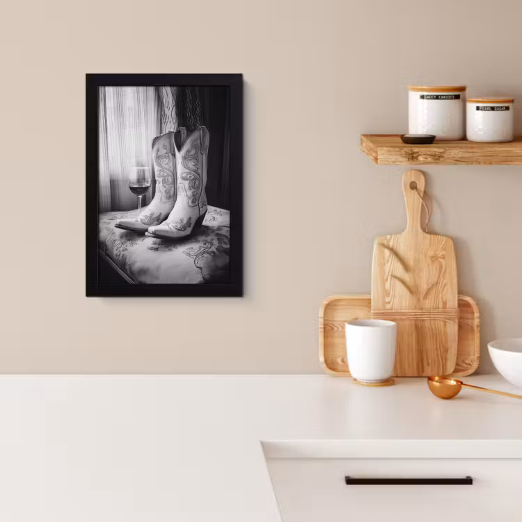 Cuadros enmarcados - Vino - Botas vaqueras - Luz de ventana - Blanco — 2