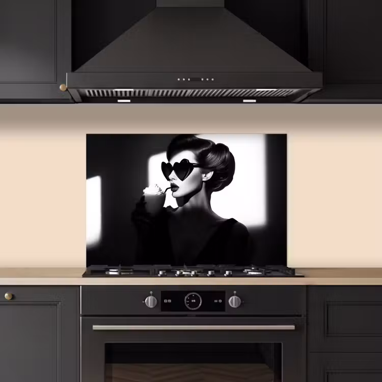 Salpicaderos de cocina - Mujer - Negro - Corazón — 5